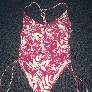 This is a kona sol bathing suit never worn good material!
